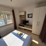 Toni Apartment *