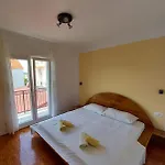 Toni * Vodice