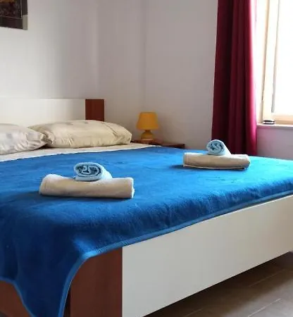 Apartment Toni